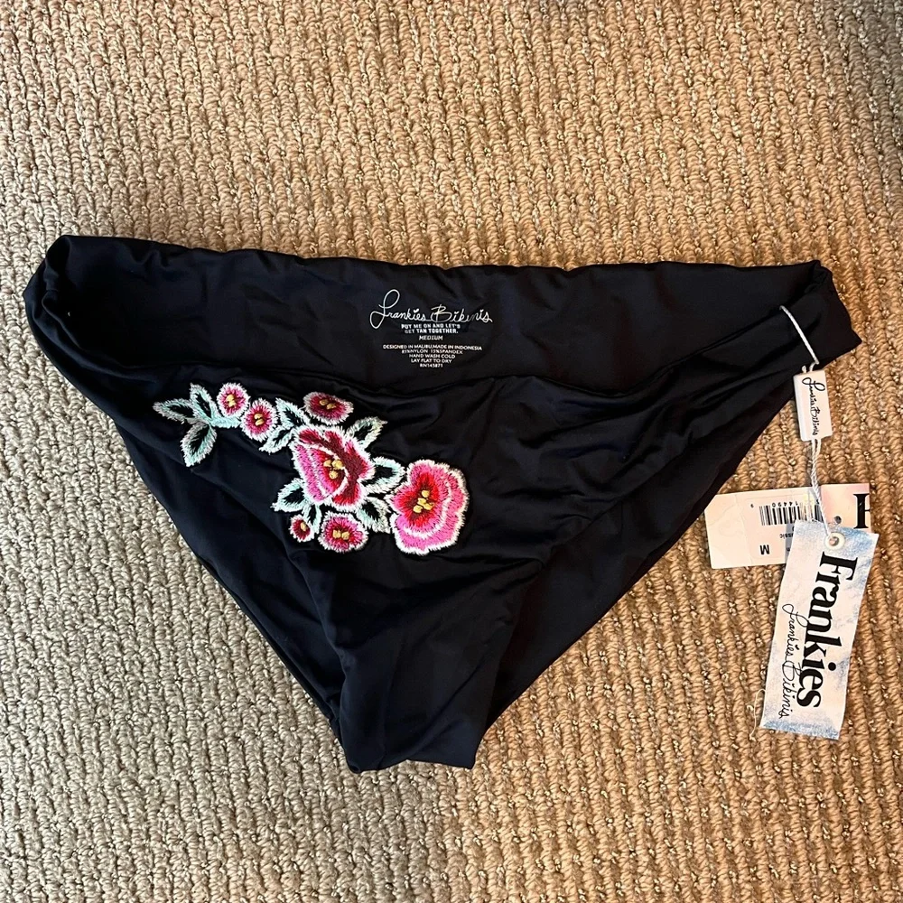 frankie’s bikinis bottoms